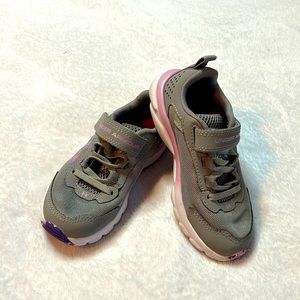 Under Armour Assert 9 Running Shoes for Kids size US 11